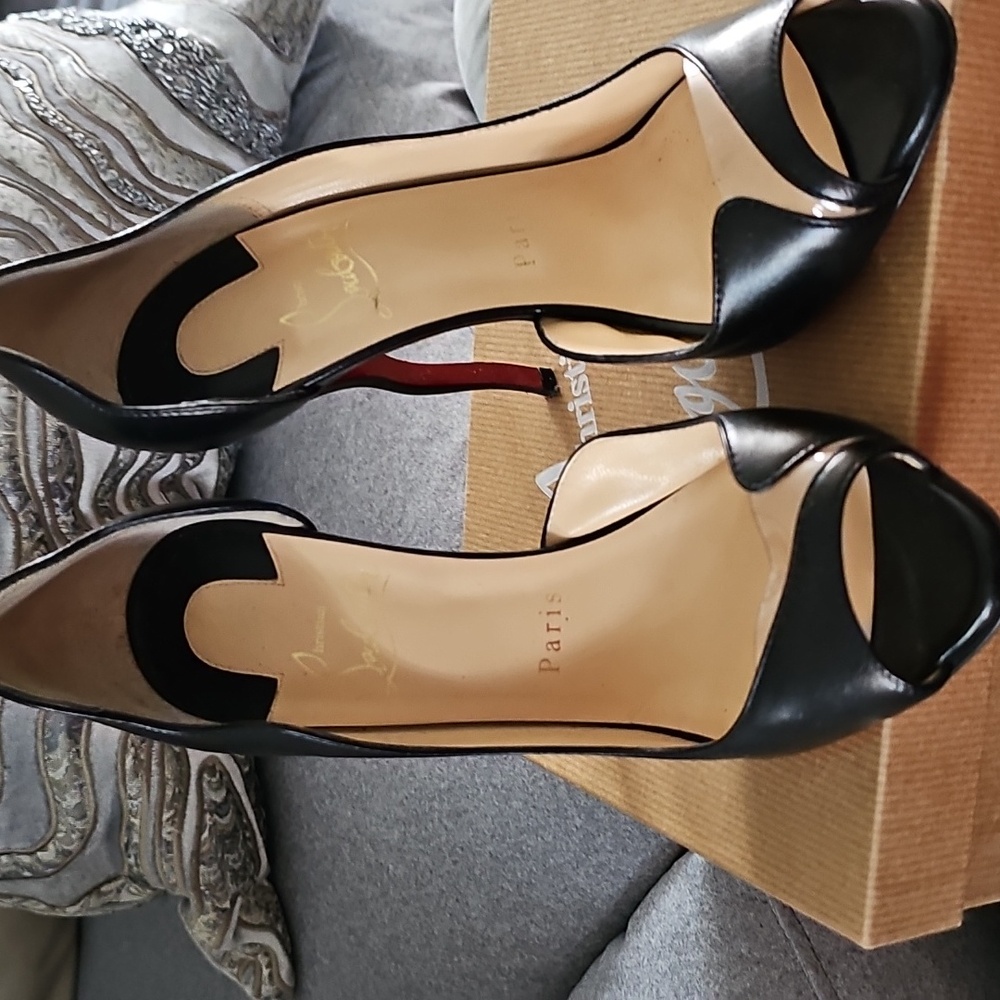 🔥Christian Louboutin Wavy D'Orsay Pumps - Picture 4 of 11